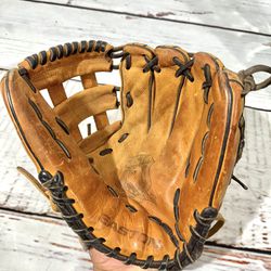 Easton Pro51 Baseball Glove 11 3/4  Kip Leather Right Hand Throw Mitt Gear 