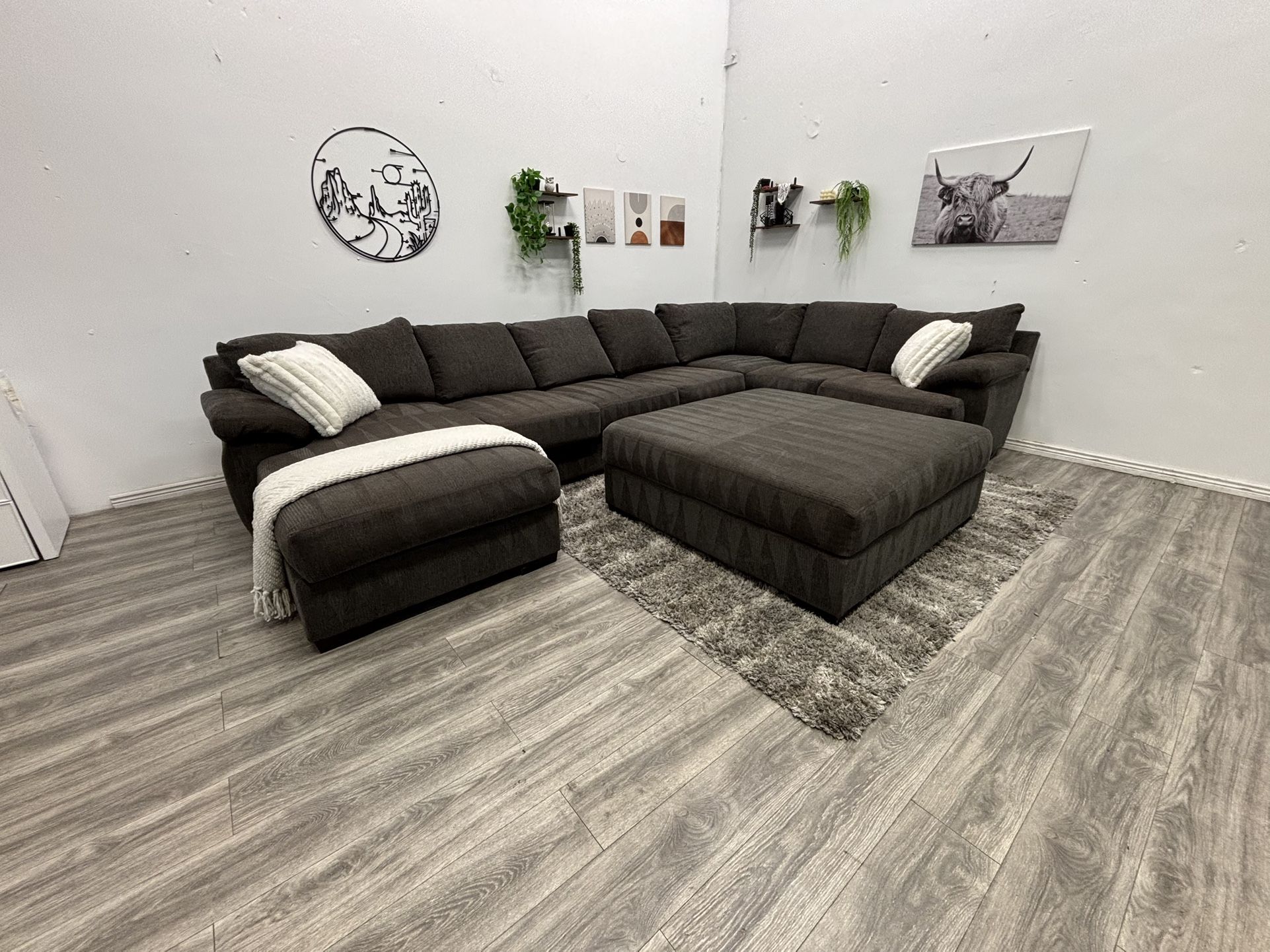 Grey Sectional Couch - Free Delivery