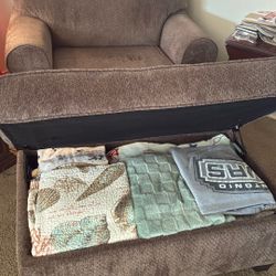 Chair And A Quarter With Storage Ottoman