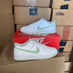 Brand New Men's Nike Dunks Low Honeydew Size 9