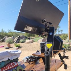 Acer 24'' Monitor Mint Condition With Arm