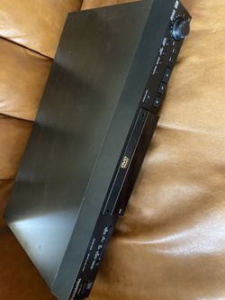 Panasonic DVD-RV22 - CD/DVD Player 