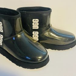 UGG goloshes style boots size: 5 