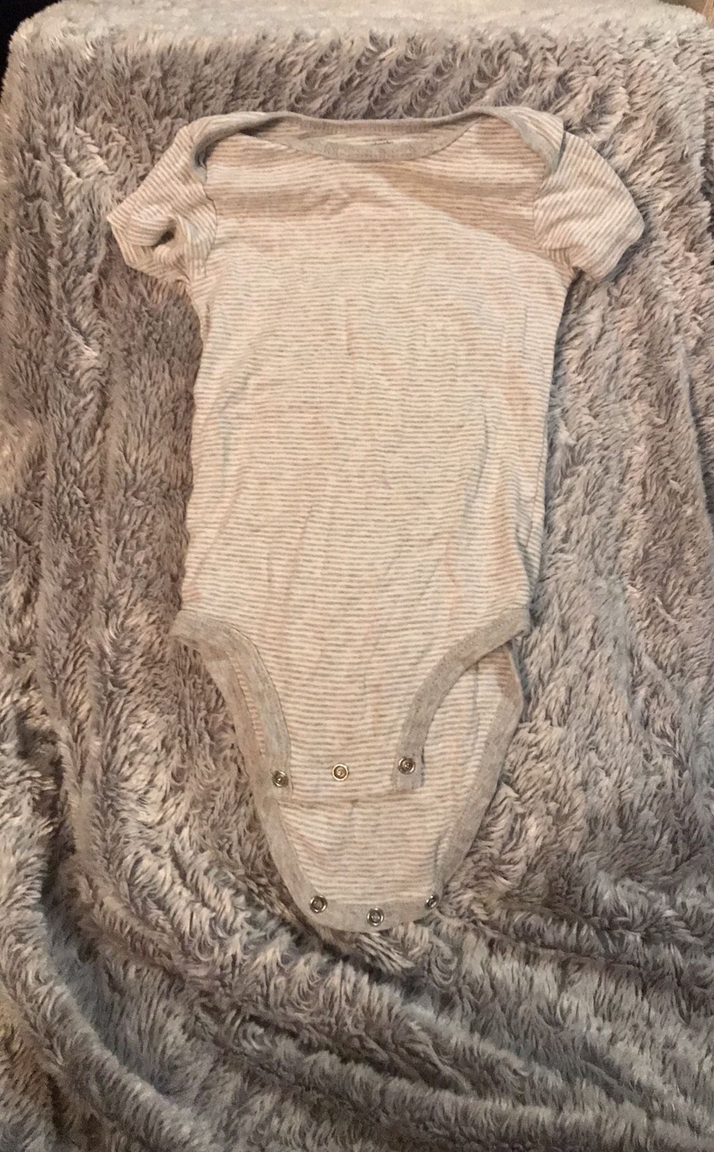 WORN ONCE!! 24Mo baby boy onesie