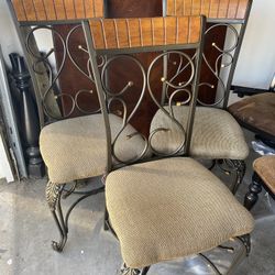 6 Chairs 