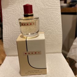 Selling A Small Collectible bottle Of Fragrance 