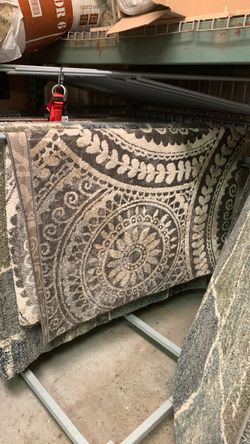 7’x9’ Stylewell Gray area rug
