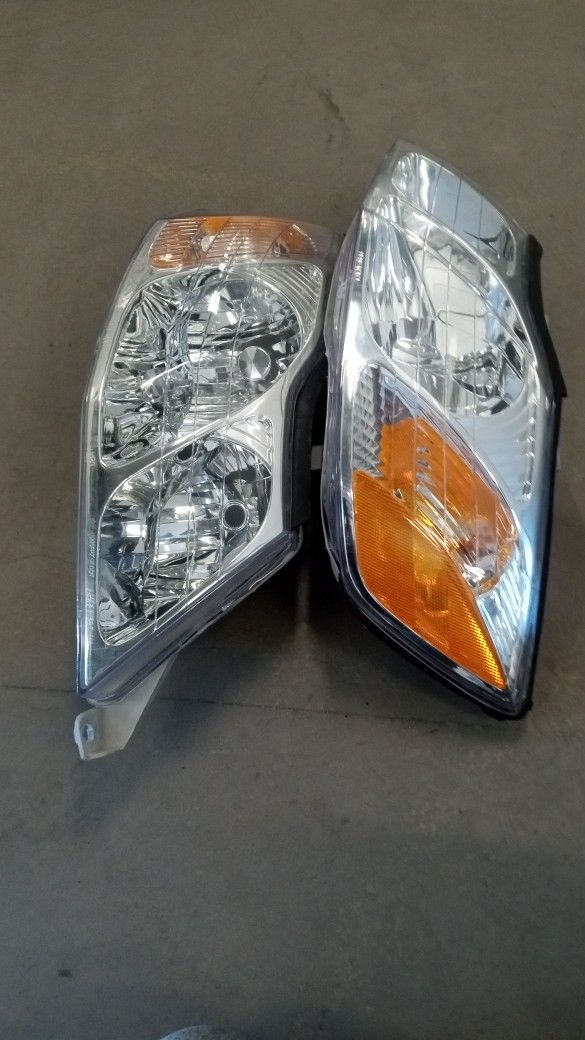 Head Lamp Front AVALON TOYOTA 2005