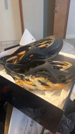 Yeezy Foam Runner MX Cinder Orange Black
