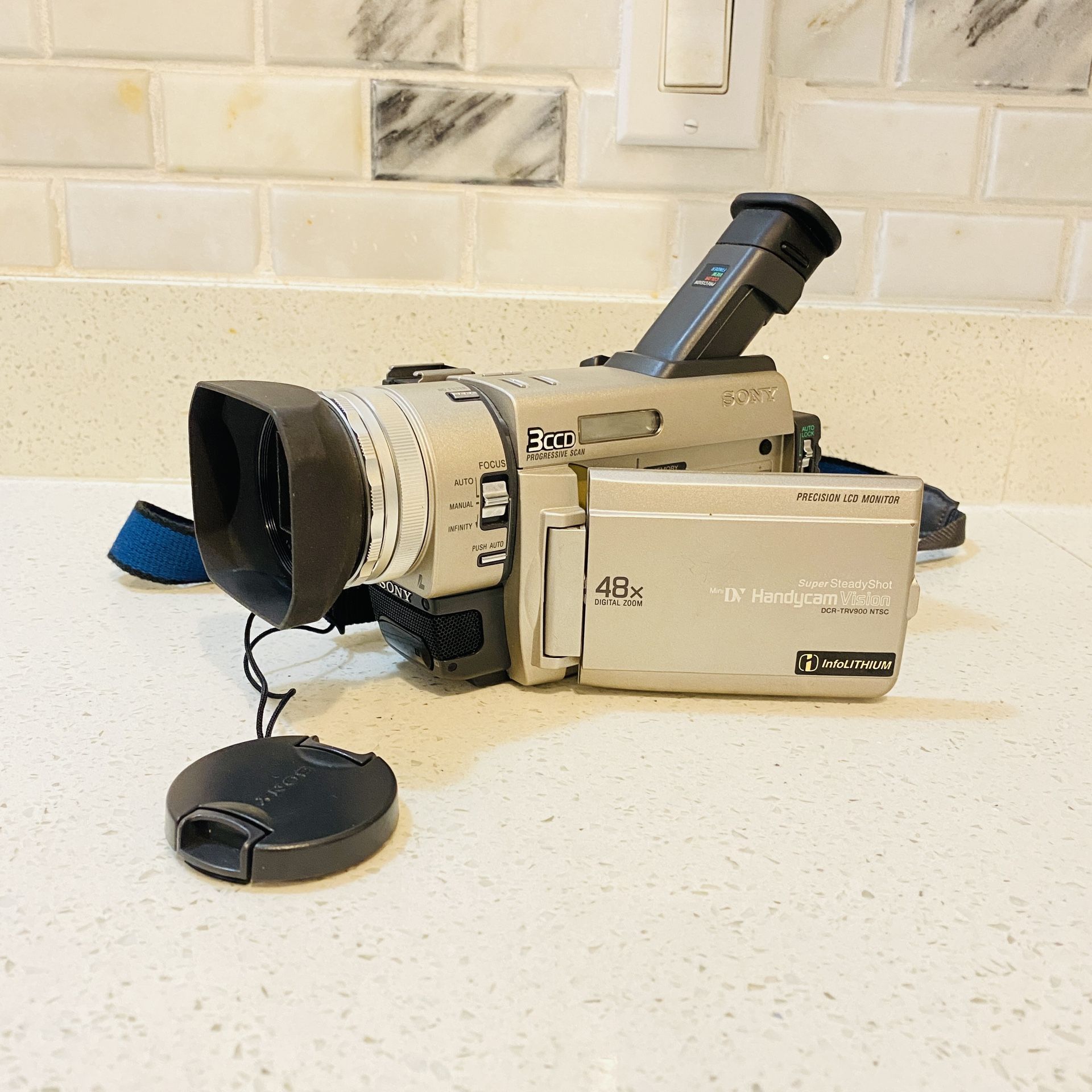 Sony DCR-TRV900 Silver 3.5