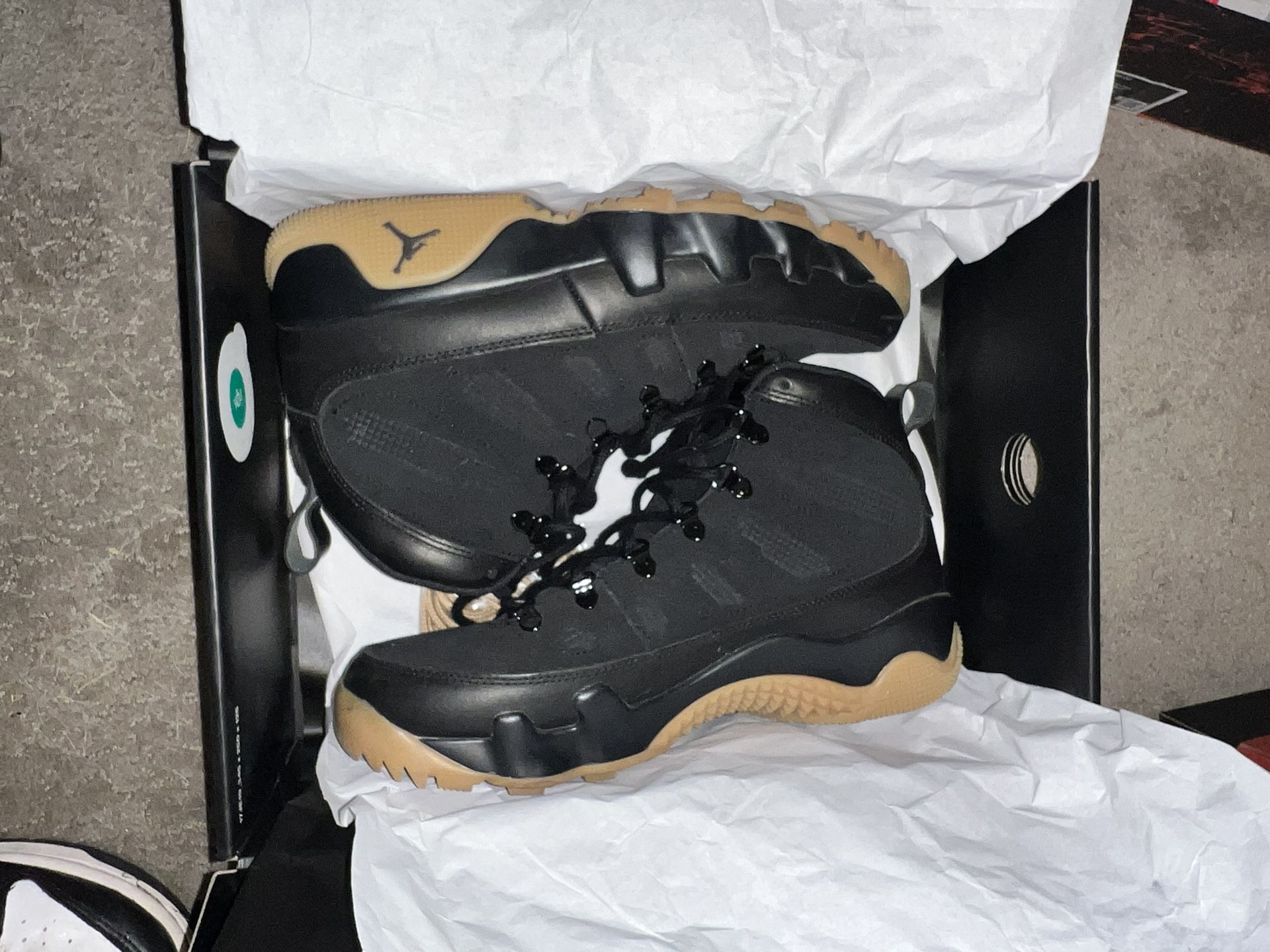 Jordan 9 Boot