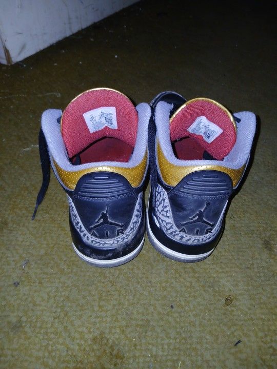 Jordan 3s