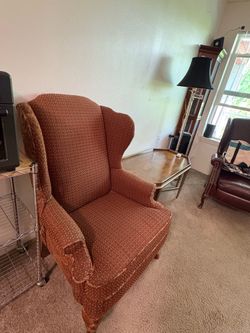 Free Chair / Table