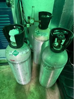 20 Pound Co2 Tanks x4
