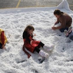 NEW! SNOWONDER Instant Snow Fake Artificial Snow, Also Great for Making Cloud Slime (300 Gallons)