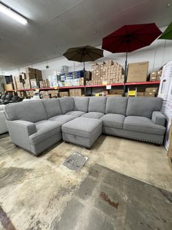 Thomasville Fabric Sectional With Storage Ottoman