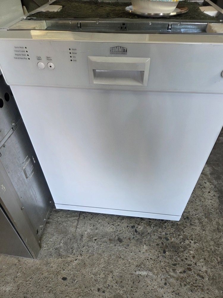 Sumit Diswasher New Condition Warranty Financing With Snap If You Qualify