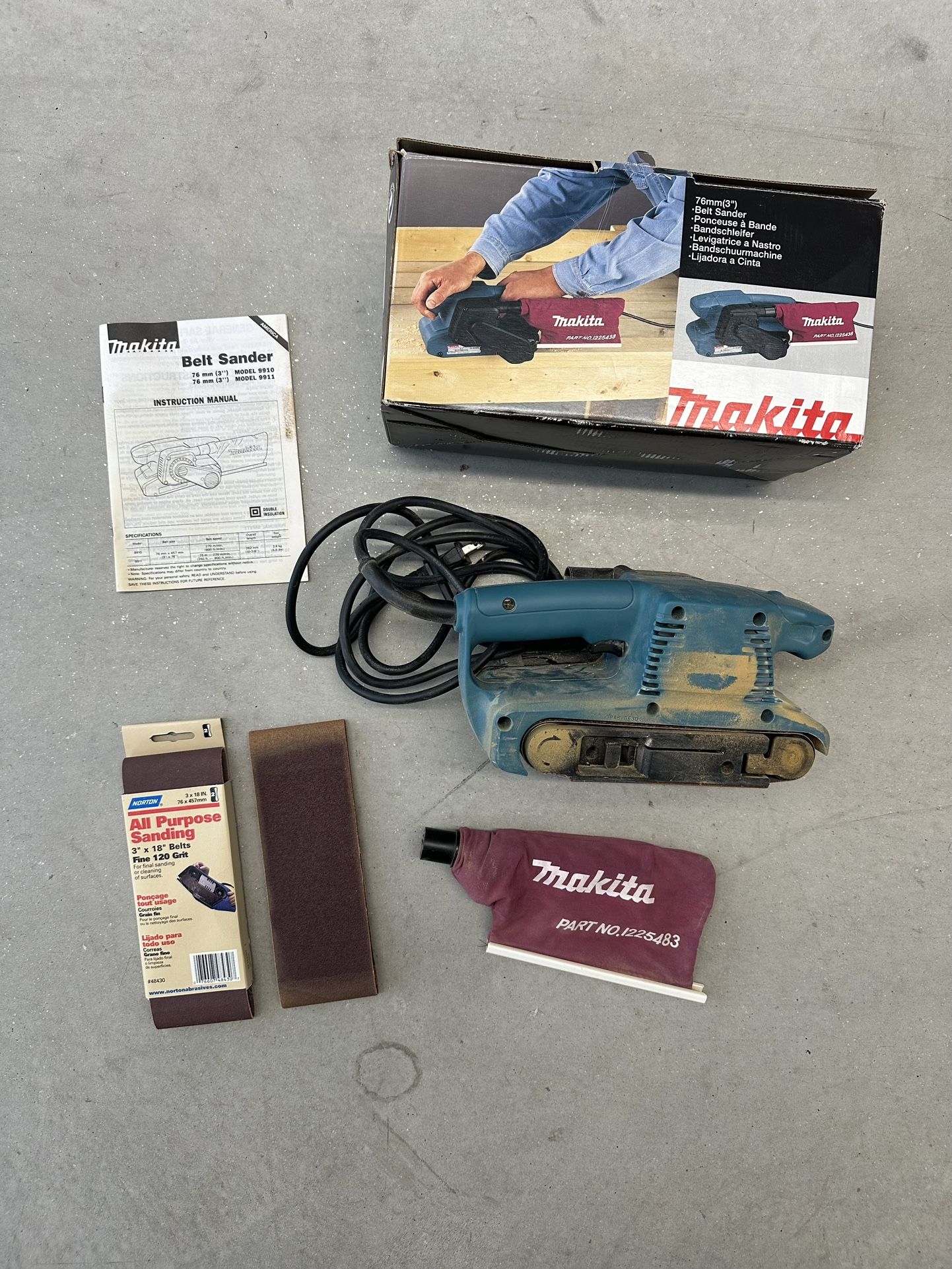 Makita Belt Sander 9910 76mm 3”x18” 120V