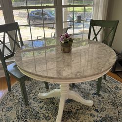 Round Dining Table 42”