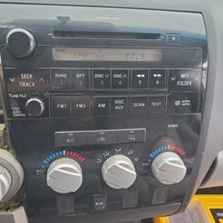 2007-2013 Toyota Tundra Head Unit Radio 