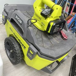 ryobi cordless wet/ dry vacuum and ryobi power tool battery