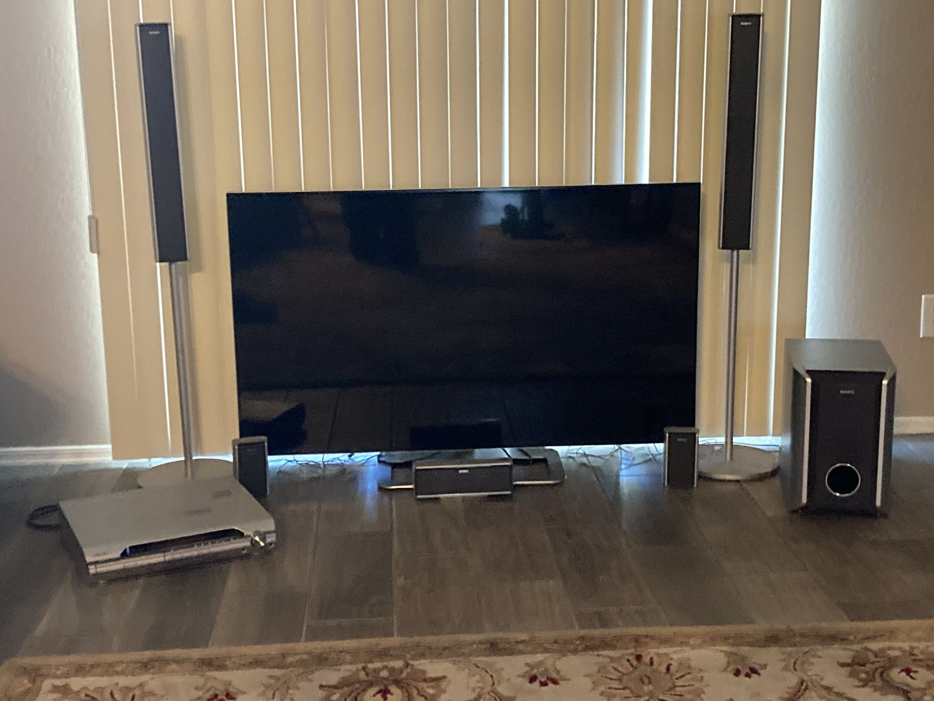Home Theater System 