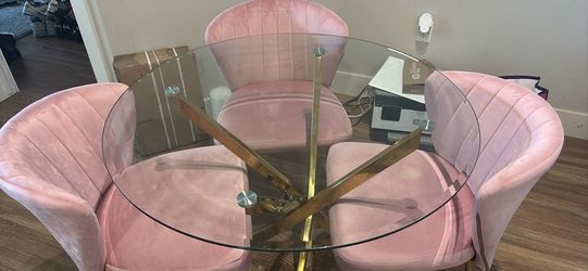 Round glass dining table