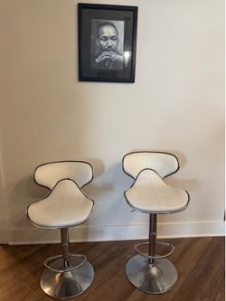 Two barstools & painting
