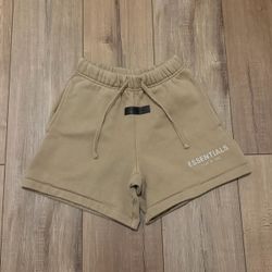 Fear of God Essentials Kids tan Sweatshort