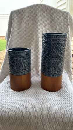 Navy ceramic and wood vase decor