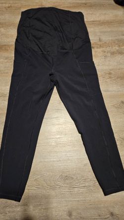 Isabel Maternity by Ingrid & Isabel Leggings activos de maternidad con panel cruzado -