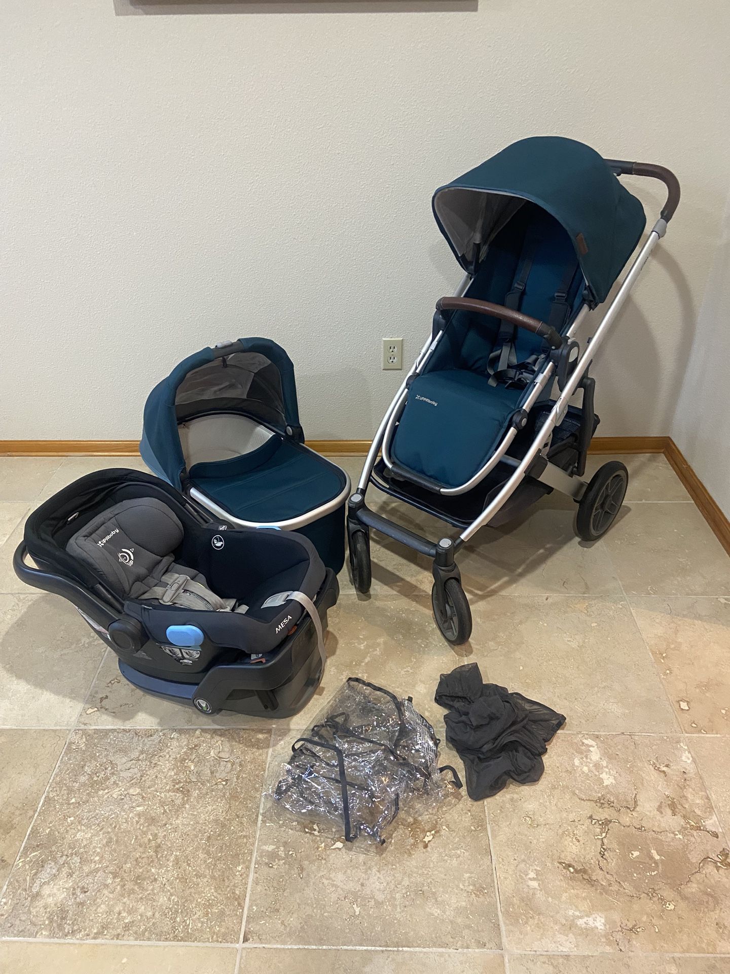 Uppababy Vista V2 Stroller With Car Seat And Bassinet Finn