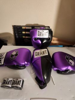Medium boxing set with Free Handwraps