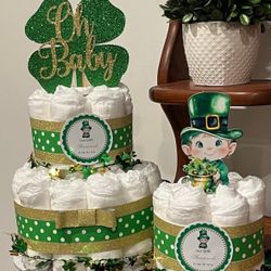 2 LEPRECHAUN CLOVER Irish green gold diaper cakes