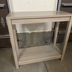 conrer table / side table