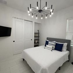 Queen Platform Bed Frame With Premium Memory Foam Mattress 