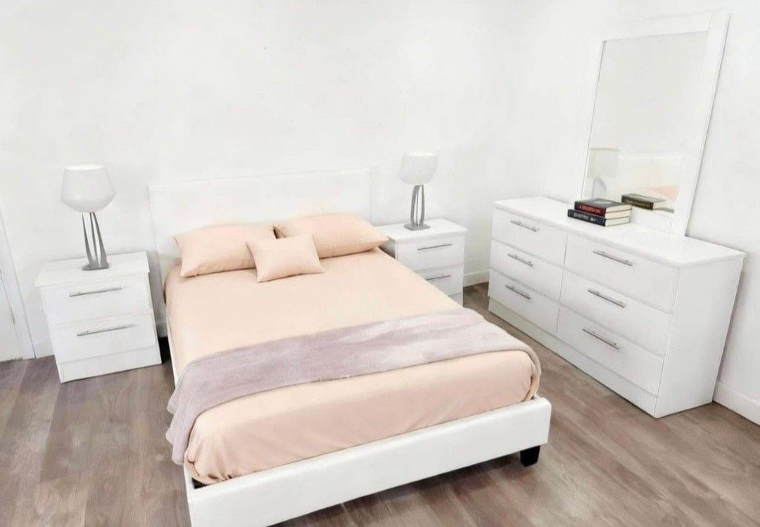 Bedroom Set ( Juego De Cuarto)💮Sold separately too💮Fast delivery