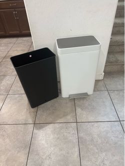 KOHLER 20940-STW 13-Gallon Stainless Steel Step Trash Can, White Stainless Steel, Hands-Free Pedal, Quiet-Close Lid, Fingerprint-Resistant, Durable, K