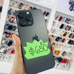 iPhone 16 Pro Max 256GB T-Mobile Metro (black Dot On Screen) 