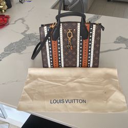 LV Leather And Multicolor Monogram Handbag 