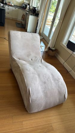 Chaise chair