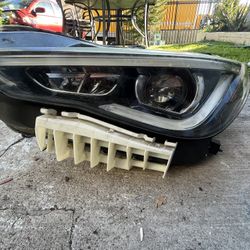 Infiniti Q 60 2017 Driver Side Headlight