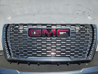 2021 GMC Yukon Denali chrome grill
