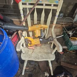 Wood Rocking Chairs 💺 