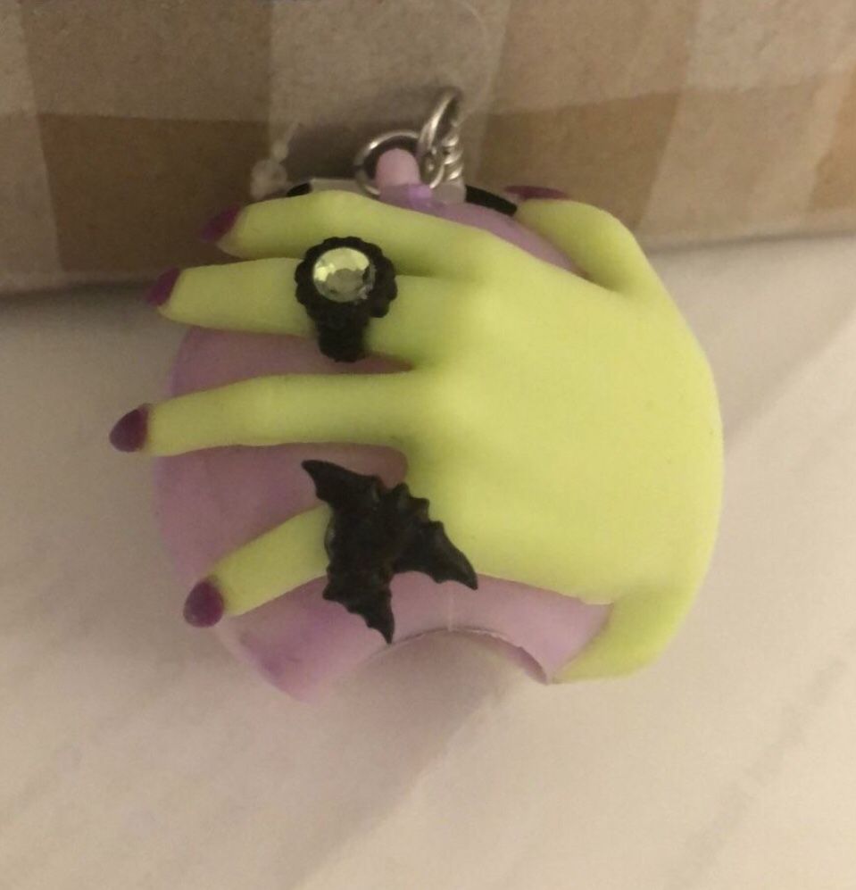 “I Light Up And Glow In The Dark” Green Witch Hand Gel Sanitizer Holder From Bath And Body Works Read Description