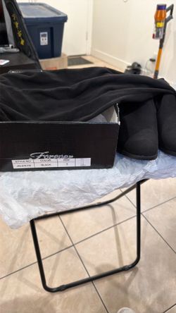 Size 9 going out boots