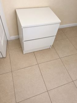 WHITE 2 Drawer Nightstand 🤍🛏️🤍