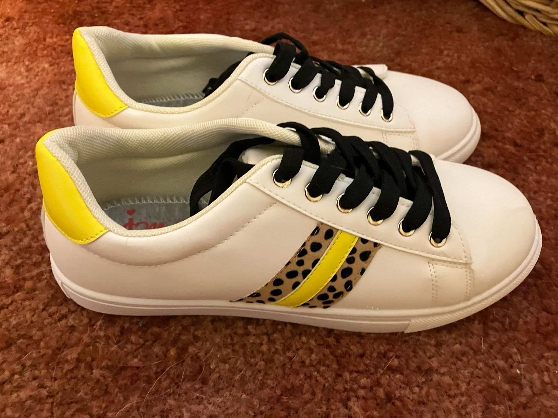 Jelly pop. Sneakers