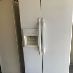 Refrigerator works great I sell appliances all the time