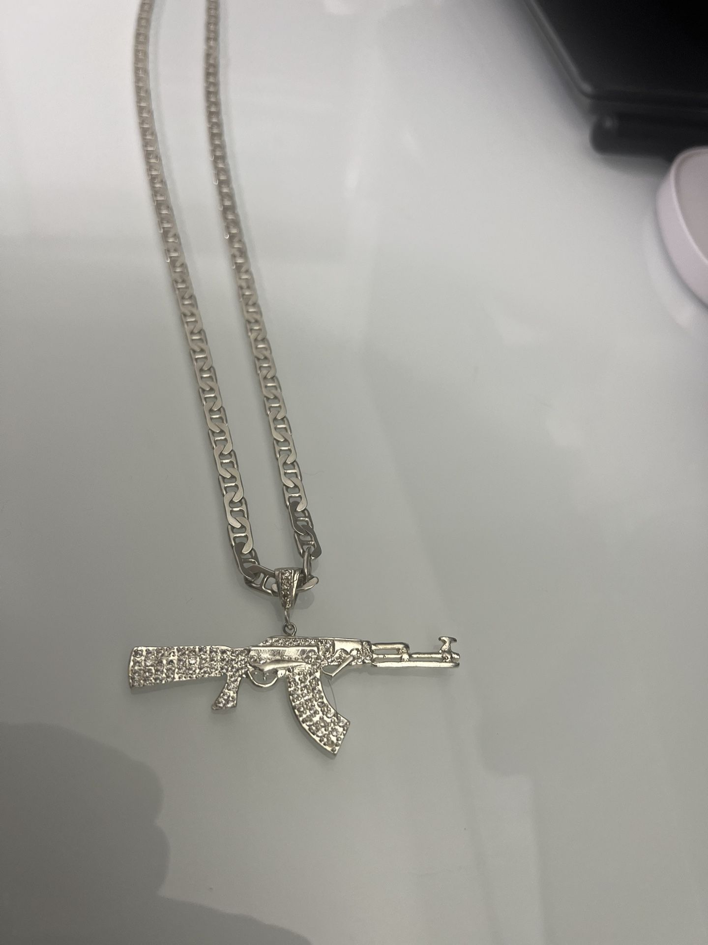 Silver Chain 27" Machine Gun Pendant 240 obo